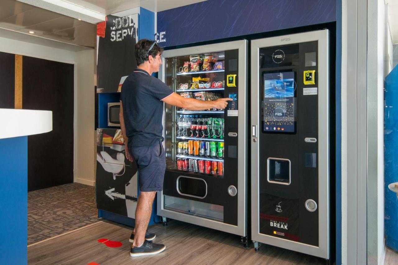 Ibis Budget Pertuis Portes Du Luberon Esterno foto