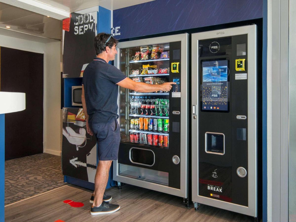 Ibis Budget Pertuis Portes Du Luberon Esterno foto