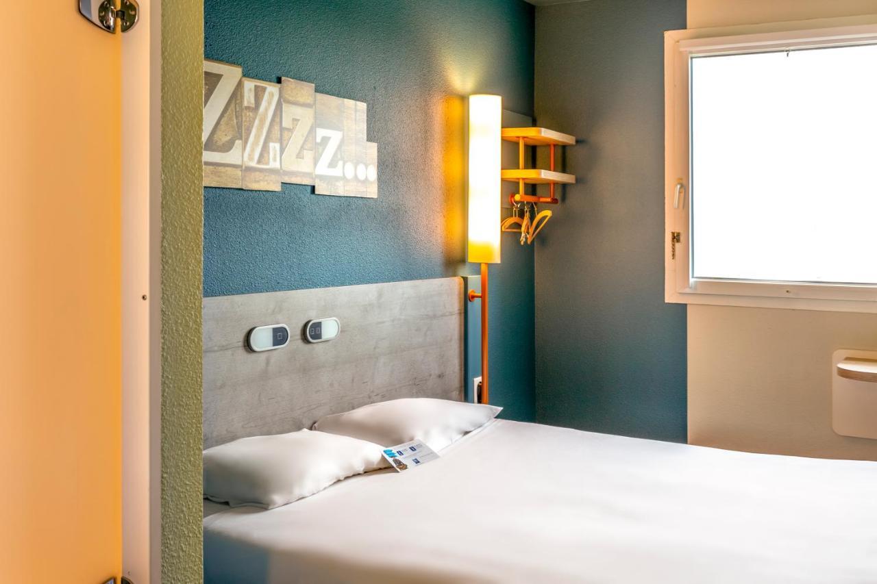 Ibis Budget Pertuis Portes Du Luberon Esterno foto